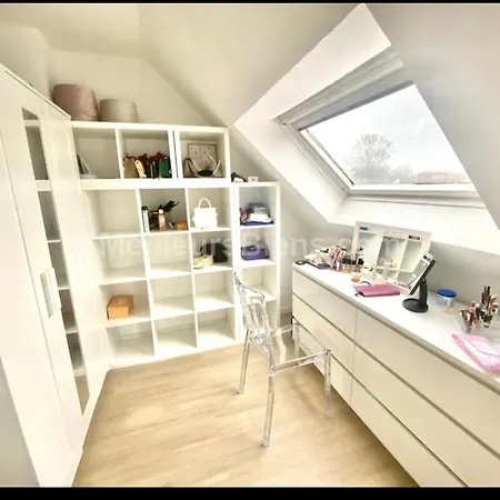 Maison Entiere A 2 Pas Du Cirque